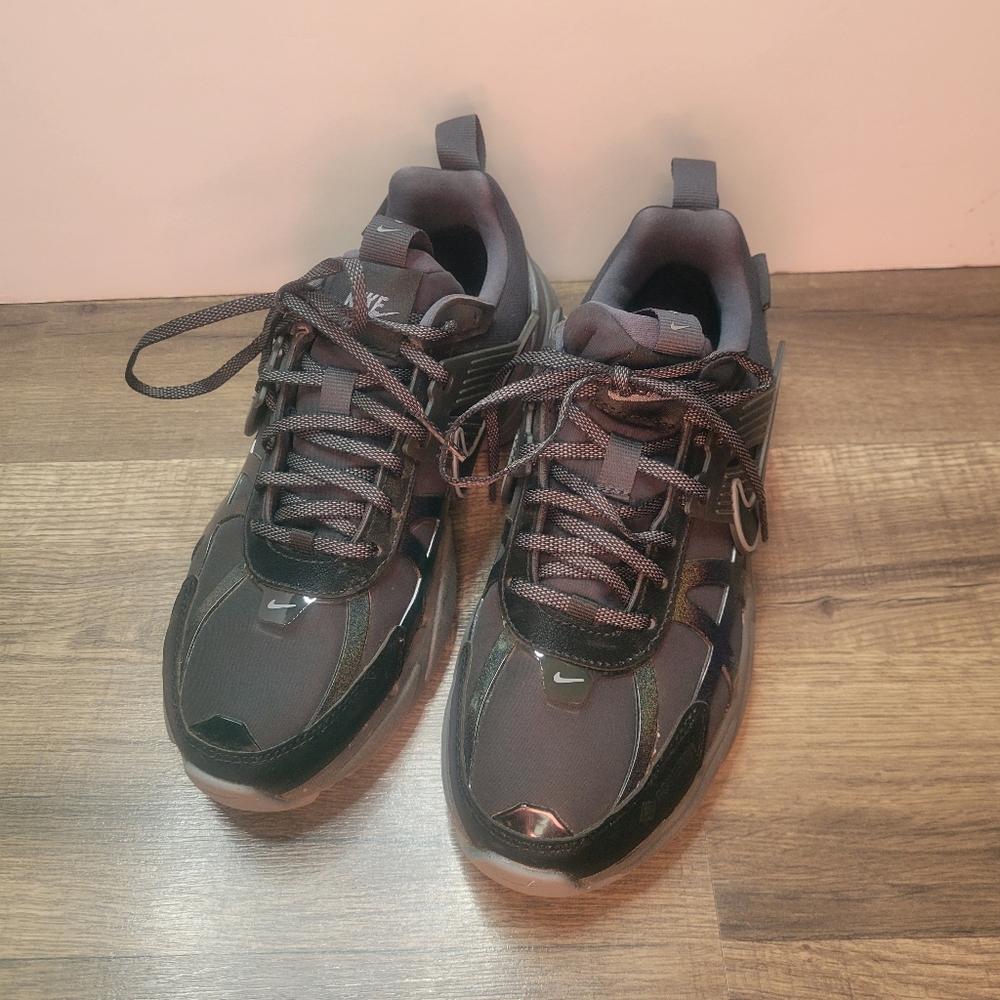 Nike Wmns V2K Run GTX Gore-Tex Black Iron Grey Women Casual Shoes Size 5 - Picture 4 of 15